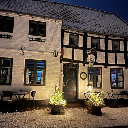里伯Restaurant Saelhunden住宿加早餐旅馆 外观 照片